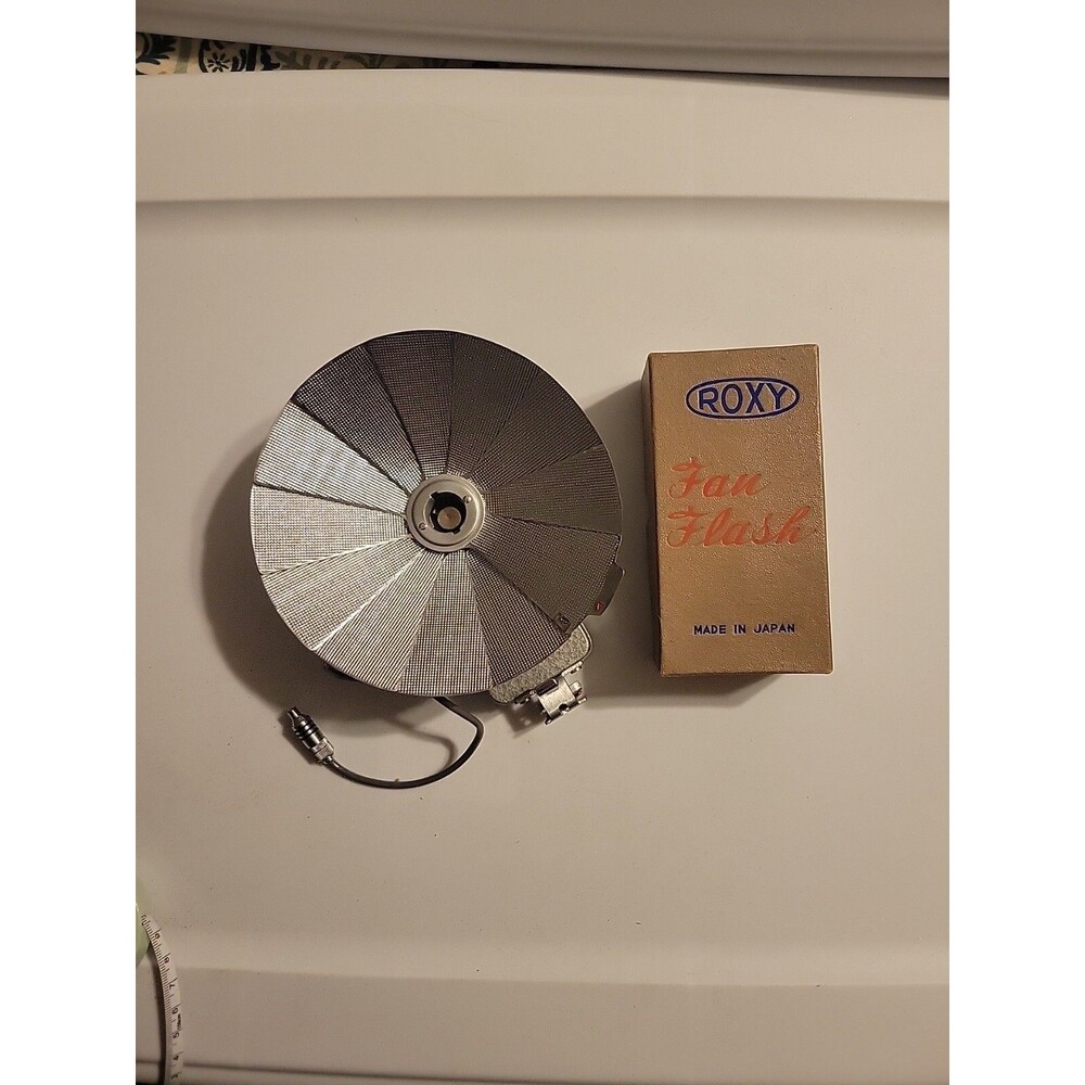Vintage Roxy Fan Flash In Box, Made In Japan, Inc Cord, Untested, Collapsable